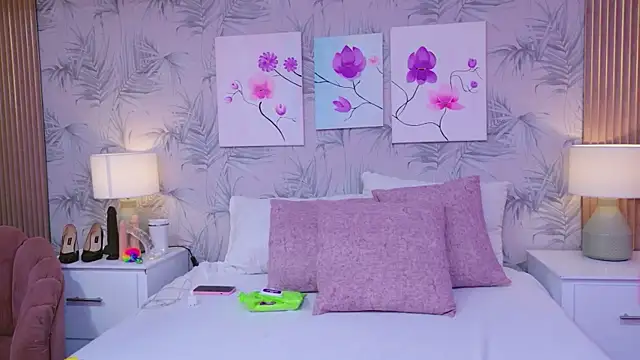 VioletMonroee online show from March 28, 2026, 4:01 am