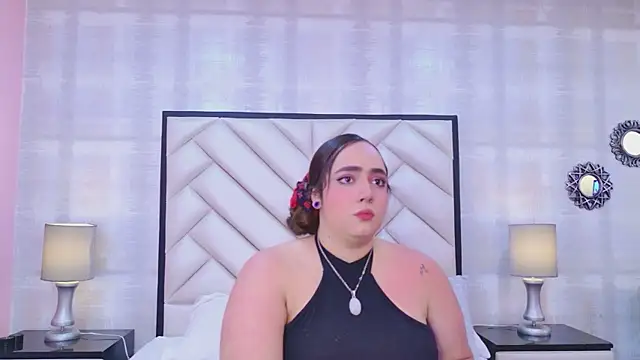 VioletMonroee online show from April 2, 2026, 3:15 am