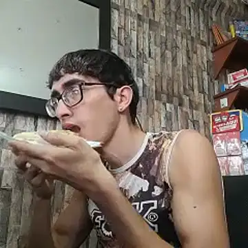 jhosuamoore online show from July 9, 2026, 12:42 pm