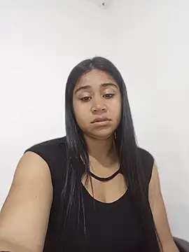 LexyJohnnes  online show from May 6, 2026, 2:29 am