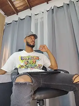 Oliver bigblack cock online show from May 16, 2026, 6:07 pm