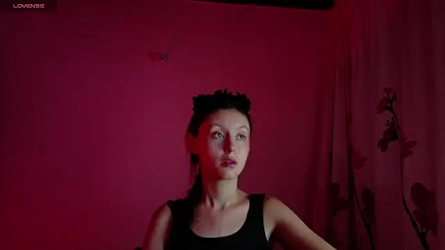 Isis101 online show from July 29, 2026, 1:15 am