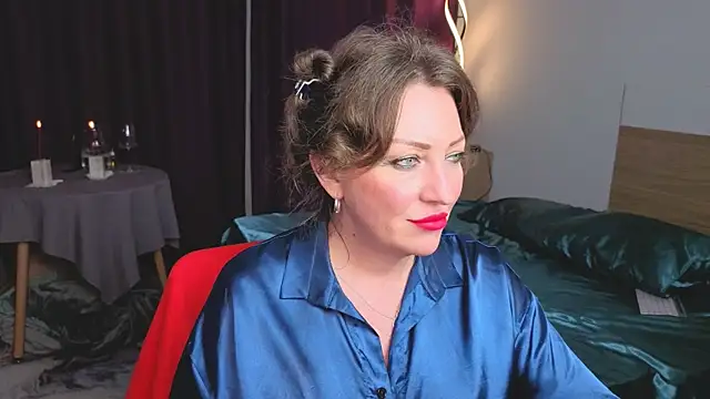 Snapshot of Sirena_Fly chatting on June 25, 2026, 10:03 pm Sirena Fly online show from June 25, 2026, 10:03 pm