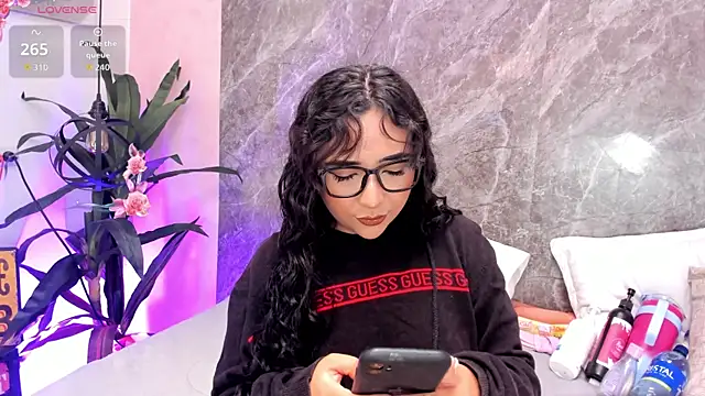 Megan Stein online show from May 13, 2026, 7:55 pm