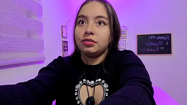 cherry valeria online show from May 18, 2026, 5:24 am