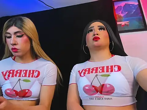 Snapshot of naughty_trans_dolls chatting on June 7, 2026, 9:51 pm naughty trans dolls online show from June 7, 2026, 9:51 pm