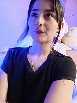 KarolyneLune online show from May 20, 2026, 8:04 pm