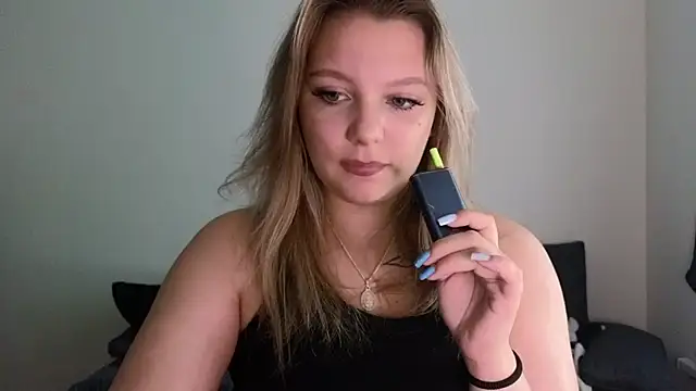 bettyloveu online show from July 14, 2026, 4:06 am