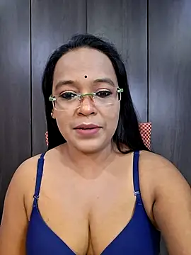 hornyrosy321 online show from May 28, 2026, 5:54 pm