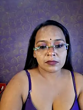 hornyrosy321 online show from June 11, 2026, 12:32 am
