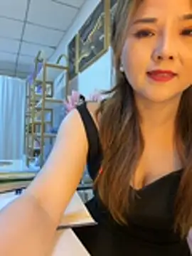 Snapshot of Xiaoxiao-y chatting on June 18, 2026, 1:48 pm Xiaoxiao-y online show from June 18, 2026, 1:48 pm