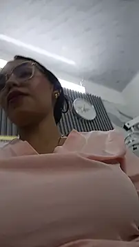 daniela-sexy online show from June 18, 2026, 5:28 pm