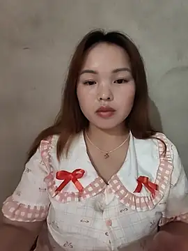 Mina xYx online show from July 6, 2026, 3:03 pm