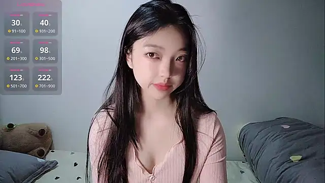 oblakitty  online show from April 1, 2026, 12:22 am