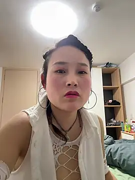 fangfang2026 online show from March 19, 2026, 11:25 am