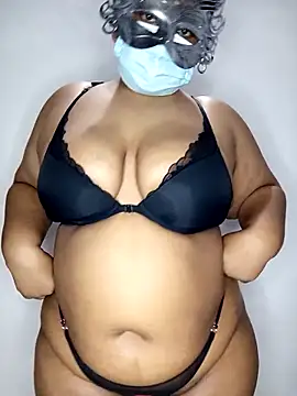 whitechubby07 online show from April 22, 2026, 3:57 pm