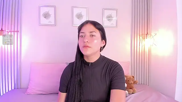 Snapshot of Sallyrosee_ chatting on July 17, 2026, 4:23 pm Sallyrosee online show from July 17, 2026, 4:23 pm
