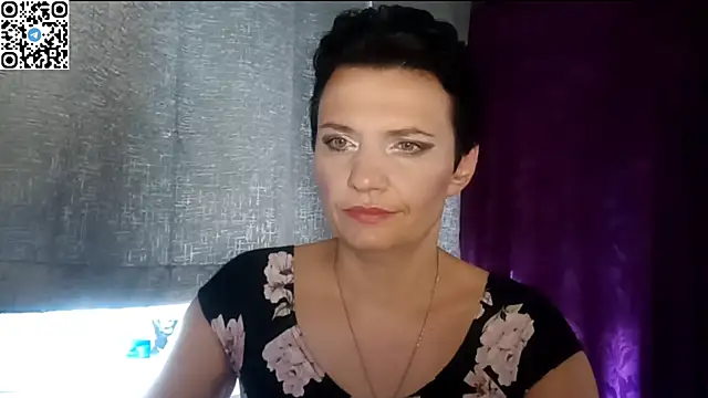 HotMamaQueen234 online show from June 11, 2026, 11:19 am