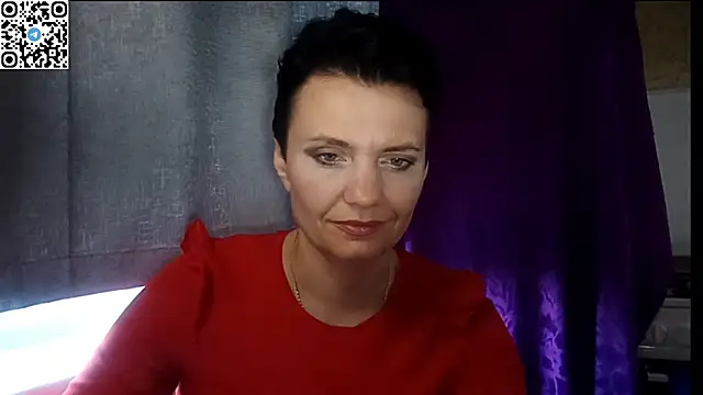 HotMamaQueen234 online show from July 6, 2026, 11:18 am