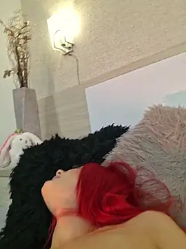 Scarlet Evanss  online show from May 27, 2026, 8:06 pm