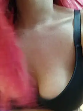 Scarlet Evanss  online show from July 9, 2026, 7:51 pm