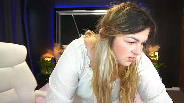 Snapshot of AlissyaGrayy chatting on May 17, 2026, 5:49 am AlissyaGrayy online show from May 17, 2026, 5:49 am
