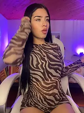 Shalom pink18 online show from June 20, 2026, 8:11 pm