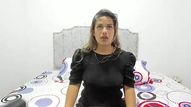 camila borbon  online show from June 25, 2026, 1:04 pm