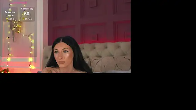 EllieJules online show from July 11, 2026, 4:04 am