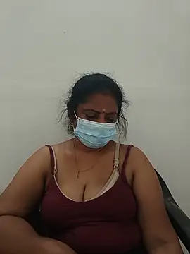 Snapshot of tamil_manjalmaami chatting on August 1, 2026, 5:40 am tamil manjalmaami online show from August 1, 2026, 5:40 am