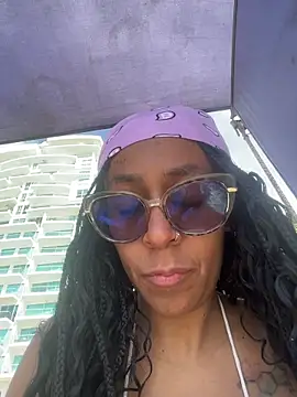 PriscilaCooper online show from April 20, 2026, 8:10 pm