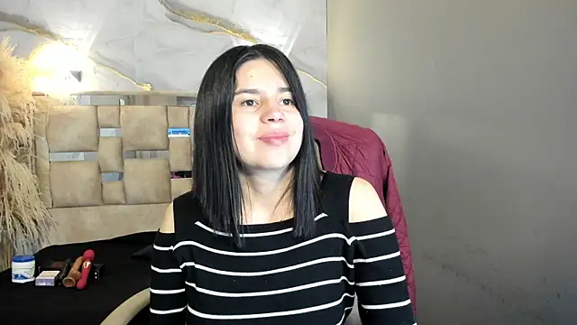 Cata black online show from May 27, 2026, 12:35 pm
