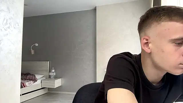 Snapshot of SoloFury chatting on July 7, 2026, 7:23 am SoloFury online show from July 7, 2026, 7:23 am