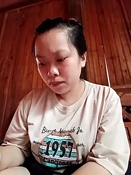 Snapshot of Panda_cutee chatting on May 11, 2026, 12:27 am Panda cutee online show from May 11, 2026, 12:27 am