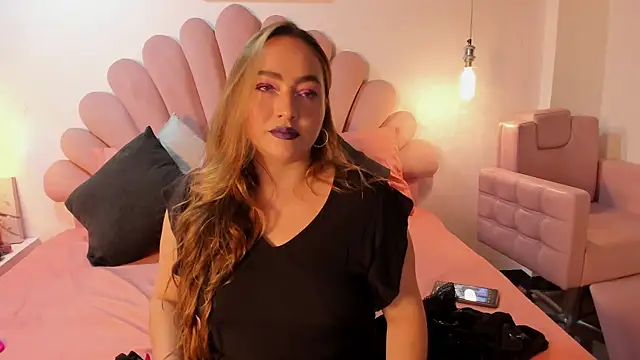 SabrinaVantress online show from August 8, 2026, 5:53 am