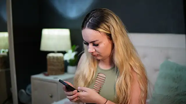 DaliaParis online show from July 10, 2026, 8:33 pm