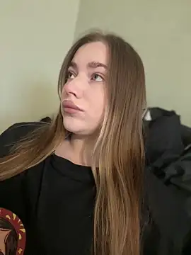 milana millka online show from March 23, 2026, 8:40 am