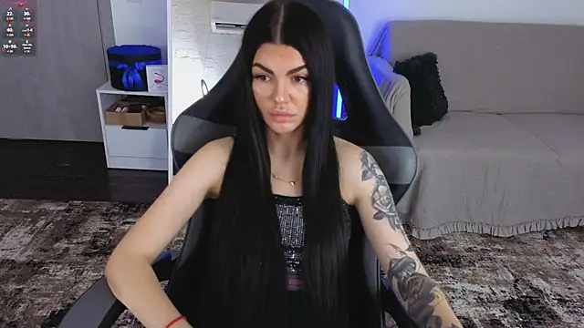 AnacondaOnn online show from June 30, 2026, 6:58 am
