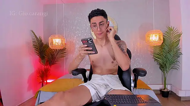 Gio carangi online show from July 30, 2026, 8:52 pm