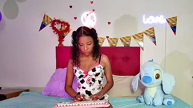Ellie Cute7 online show from July 13, 2026, 7:38 pm