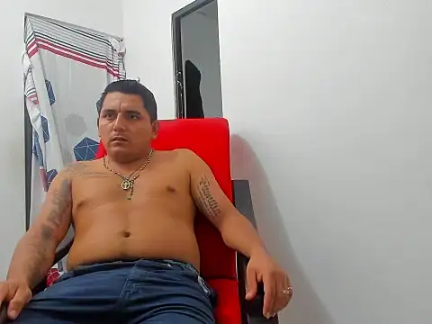 danisttar online show from March 22, 2026, 7:39 pm