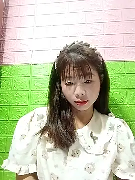 AmyLinee01 online show from June 14, 2026, 3:14 pm