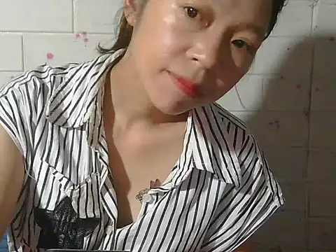Snapshot of kimori66 chatting on May 15, 2026, 11:23 pm kimori66 online show from May 15, 2026, 11:23 pm