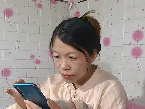 Snapshot of kimori66 chatting on August 5, 2026, 1:14 pm kimori66 online show from August 5, 2026, 1:14 pm