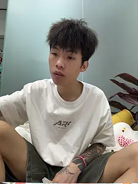 zzzzppp3 online show from June 28, 2026, 2:39 am