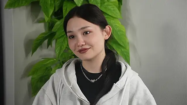 AllieGladwin online show from March 24, 2026, 2:22 pm