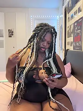 Nyla xox online show from June 5, 2026, 8:47 pm