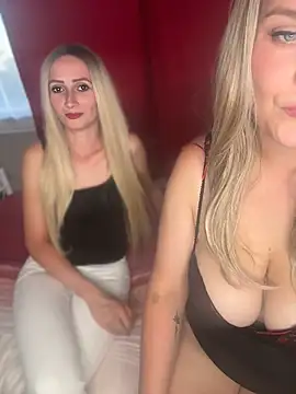 Snapshot of Blonde_Cougar chatting on July 10, 2026, 6:21 pm Blonde Cougar online show from July 10, 2026, 6:21 pm