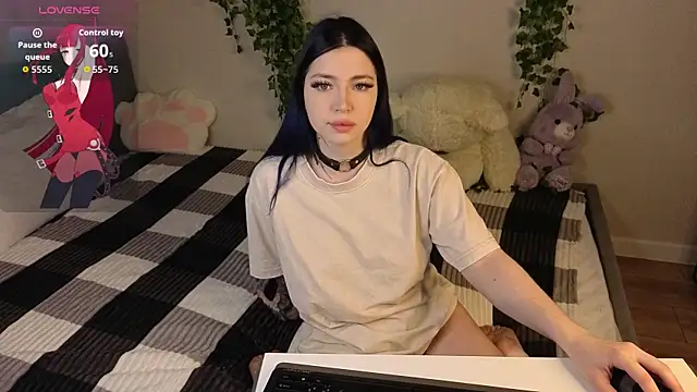 honey cherrry online show from June 21, 2026, 12:57 am