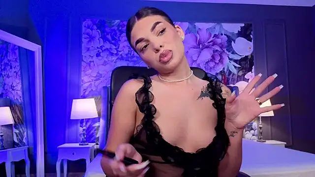 Snapshot of Lexi__Vicious chatting on July 10, 2026, 3:33 am Lexi Vicious online show from July 10, 2026, 3:33 am